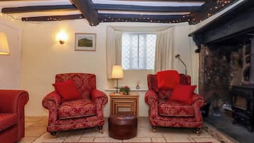 Cottage | Living area