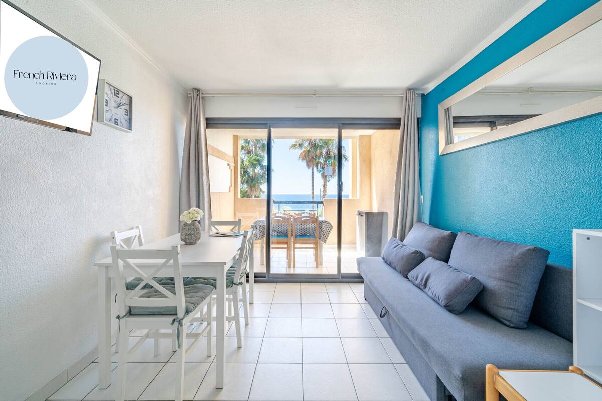 Apartment, Ensuite, Sea View (App 319) | Lounge