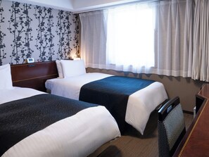 Twin Room, Non Smoking | Down comforters, desk, laptop workspace, blackout drapes - APA Hotel Haneda Anamori Inari Ekimae (Tokyo)