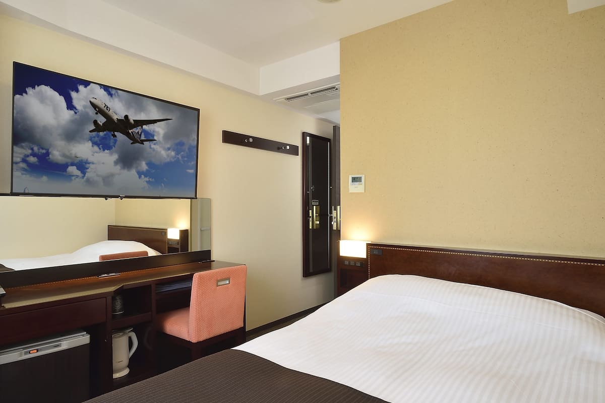 down duvets, desk, laptop workspace, blackout curtains