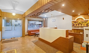 Reception - Treebo Silver Key, Marathahalli (Bengaluru)