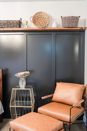 Interior - Pool+Hot Tub ~ Boho Cozy Home ~ Work From Home (Scottsdale)