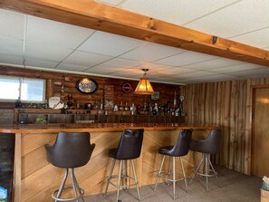 Bar (in der Unterkunft)