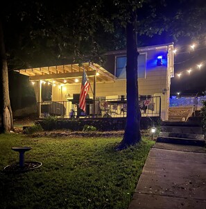 Property grounds - Cove Protected Ozark house and cabin (Sunrise Beach)