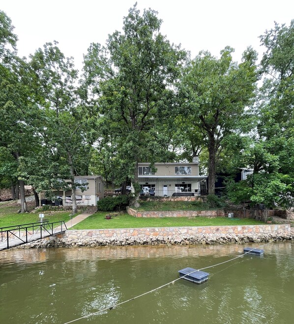 Exterior - Cove Protected Ozark house and cabin (Sunrise Beach)