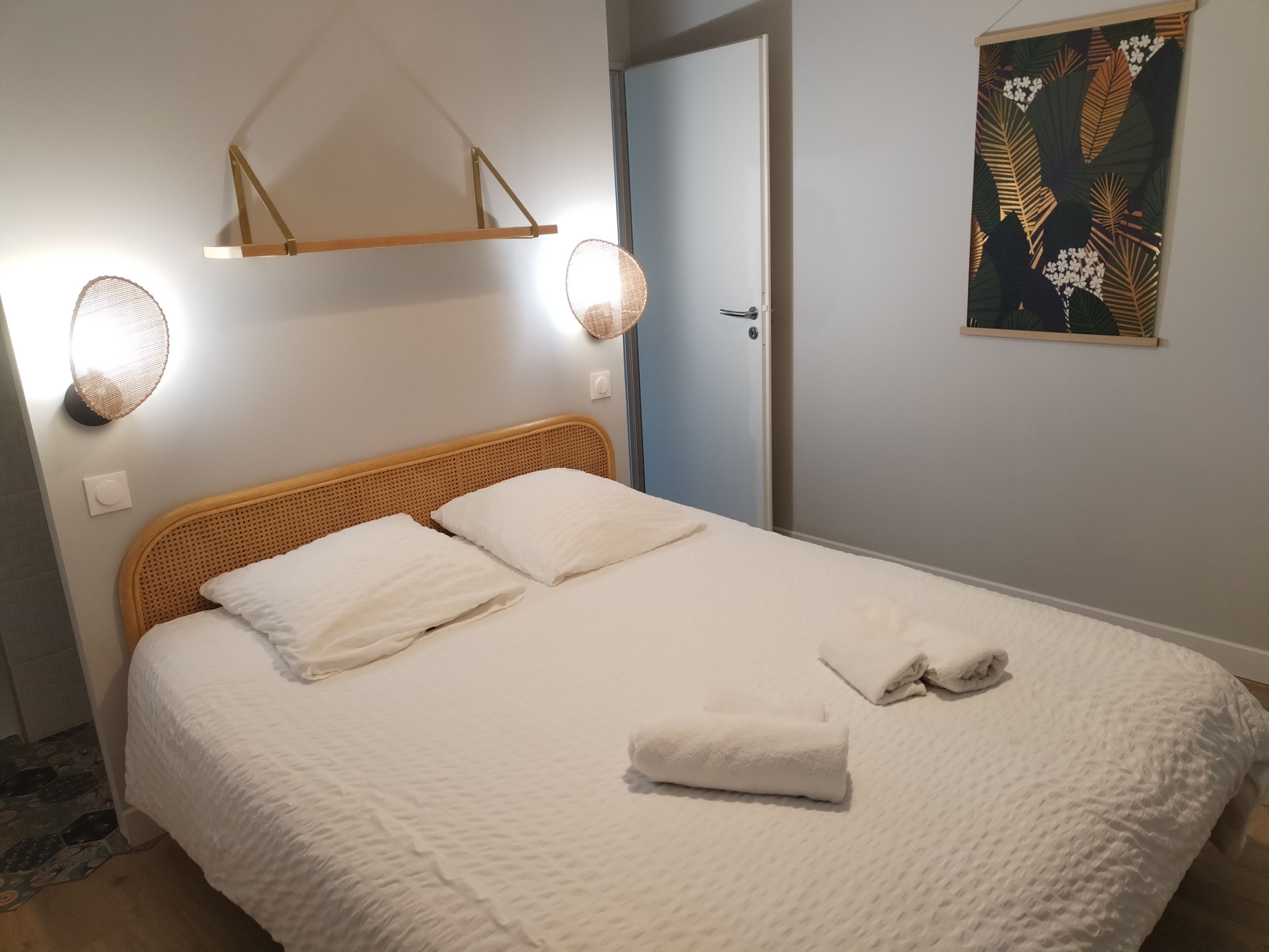 3 chambres, fer et planche à repasser, lit parapluie, Wi-Fi gratuit