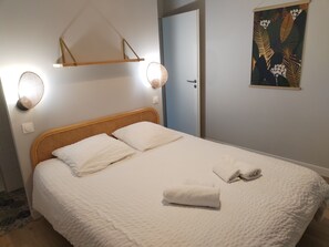 3 soverom, strykejern/-brett, reiseseng for barn og wi-fi (inkludert)