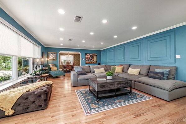 Smart TV, DVD player, books, video library