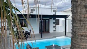 Udendørs pool, opvarmet pool