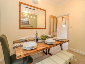 Cottage | Private kitchen | Fridge, microwave, dishwasher, electric kettle