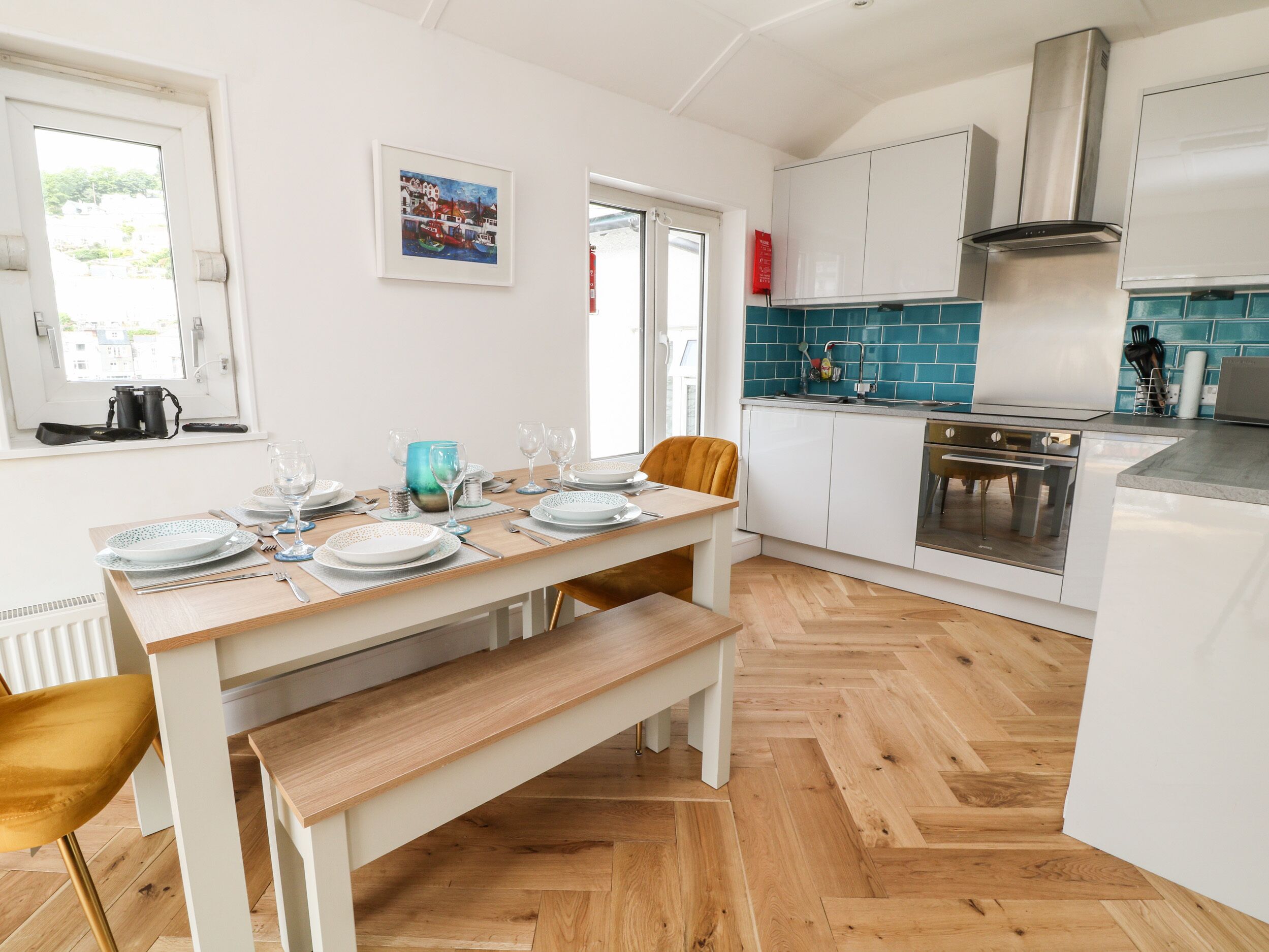 Cottage | Private kitchen | Fridge, microwave, dishwasher, electric kettle