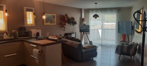 Smart TV - Superb villa 85 m2 (Nîmes)