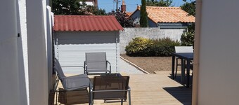 All on foot! Charming house and garden in the quiet heart of Pornic