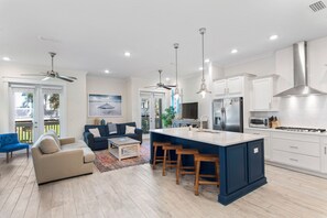 Interior - Pet friendly, amazing pool, golf cart! (Inlet Beach)