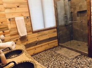Combined shower/tub, hair dryer, towels, soap
