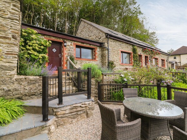 Cottage | Balcony