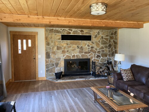 Your Own Private Resort on Woman Lake!