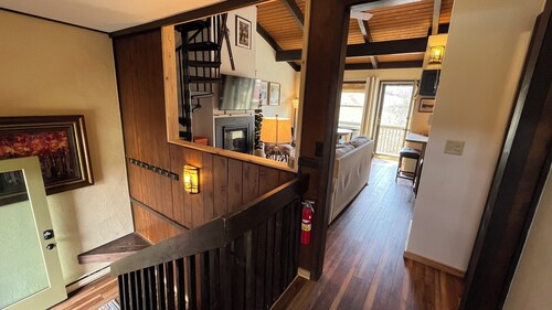 Cozy Townhouse, Greek Peak, Cortland, NY - View Details for all Photos