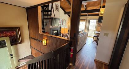 Cozy Townhouse, Greek Peak, Cortland, NY - View Details for all Photos