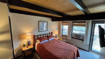 2 chambres, fer et planche Ă repasser, Wi-Fi gratuit, draps fournis