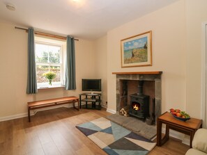 Cottage | Interior - Gardener's Cottage (Forfar)