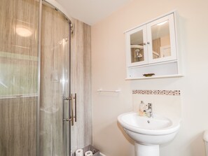 Bathroom - Alturlie (Inverness)