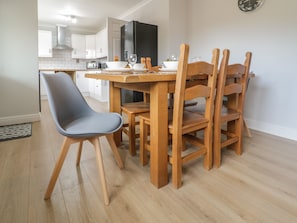 Cottage | Interior