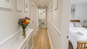 Cottage | 3 bedrooms, individually decorated, individually furnished, free WiFi
