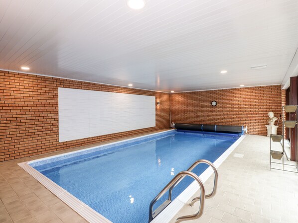 Cottage | Pool | Indoor pool - Dale View (Cockermouth)