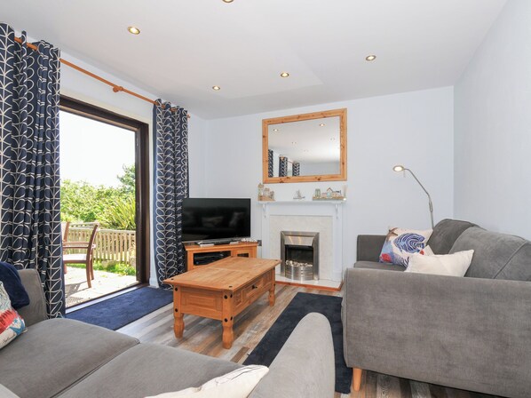 Cottage | Living area