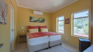 1 habitación, tabla de planchar con plancha y wifi