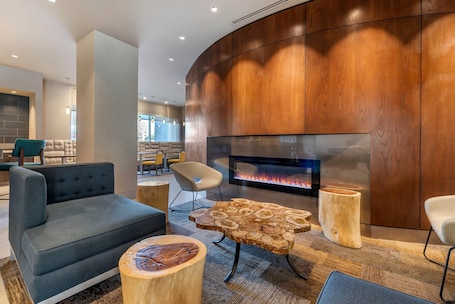 Lobby. Cambria Hotel Minneapolis Downtown