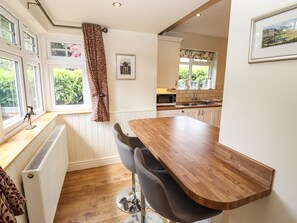 Casa de campo | 2 dormitorios, decoración individual, mobiliario individual