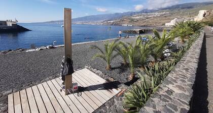 Home2Book Comfy Beachfront Radazul