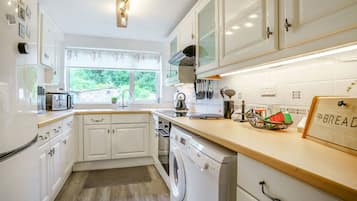 Cottage | Interior