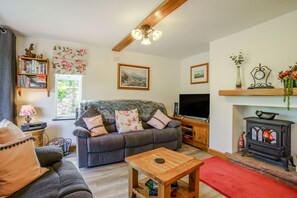 Cottage | Interior - Kavieng (Crickhowell)
