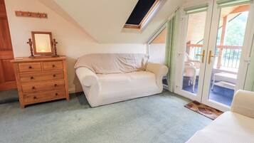 Cottage | Living area