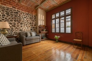 25-inch Smart TV with cable channels, TV