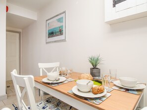 Cottage | Interior - Bliss On The Bay (Weymouth)