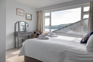 4 bedrooms, individually decorated, individually furnished, free WiFi