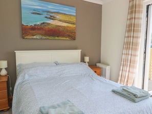 4 bedrooms, WiFi (free), individually decorated, individually furnished