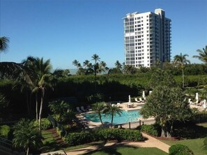 صورة غير مصنفة، 4 من 29، زرّ