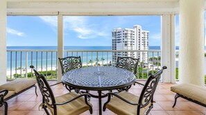 Outdoor dining - Enjoy divine Gulf views from the 11th floor-WS1103 (Naples)