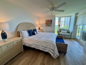 3 bedrooms - Spacious 3 Bedroom with Beautiful Views Featuring Clam Pass & the Gulf- WS0404 (Naples)