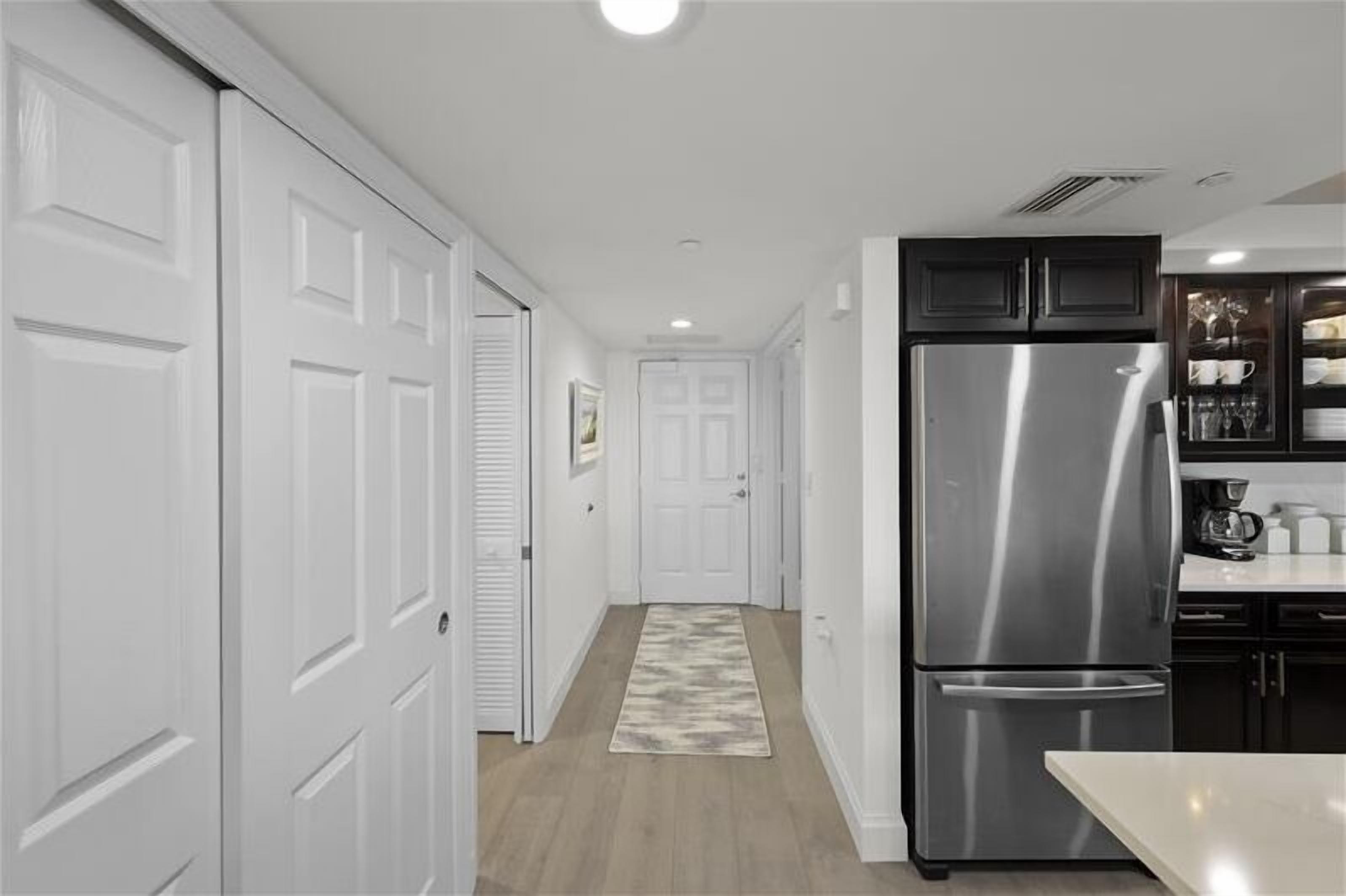 Coffee/tea maker, toaster, dining tables