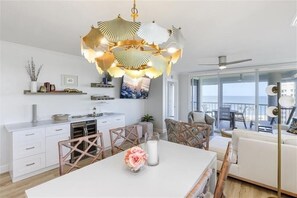 Dining - Magnificent views of the Gulf & Clam pass!- WS0804 (Naples)