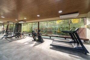 Deluxe Apartment | Fitness facility