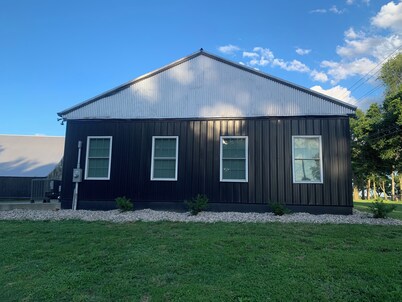 Nonna’s Place - Pole Barn Dwelling Near Mammoth Cave