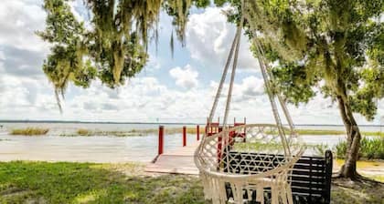 Central Florida lake house in Sunshine State