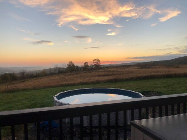 Tina de hidromasaje al aire libre